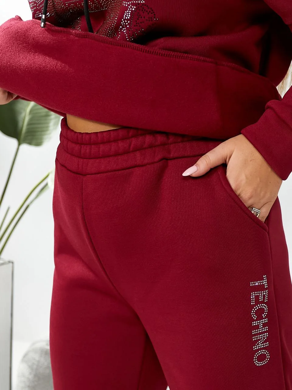 Стильный прогулочный костюм