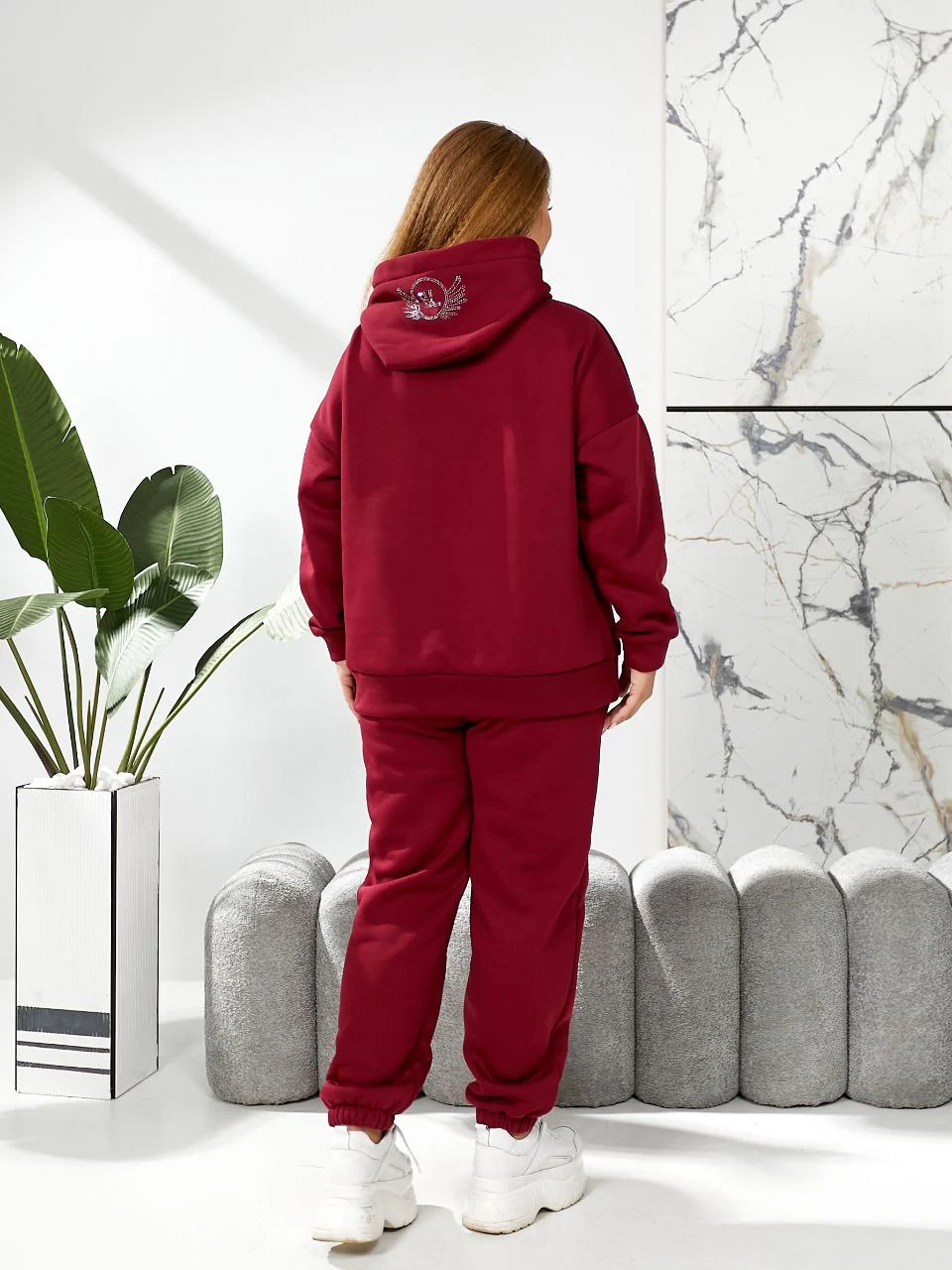 Стильный прогулочный костюм