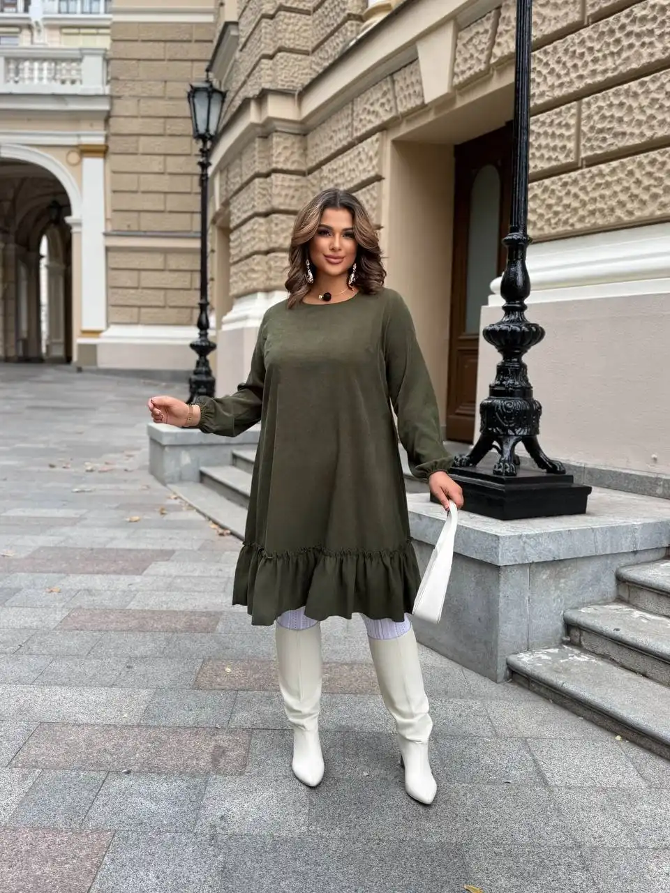 Стильное платье