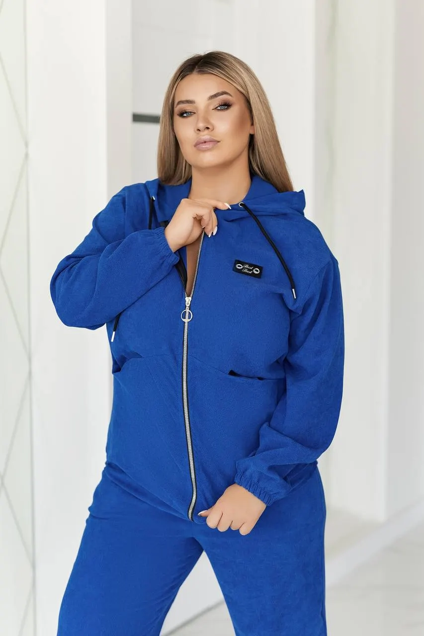 Стильный комфортный костюм