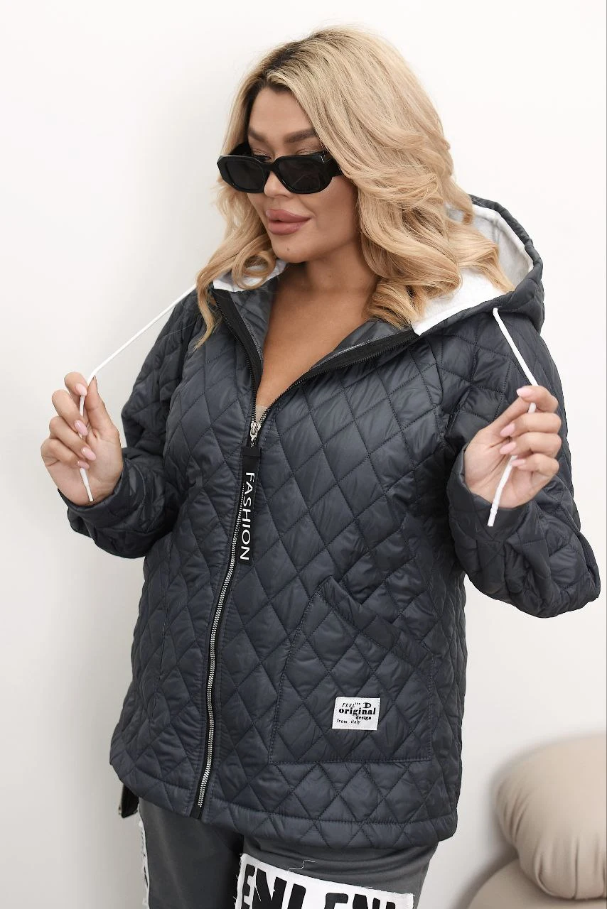 Стильная осенняя куртка