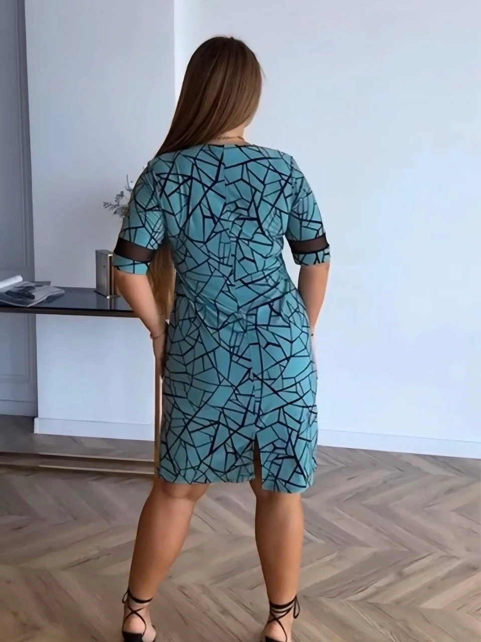 Элегантное платье