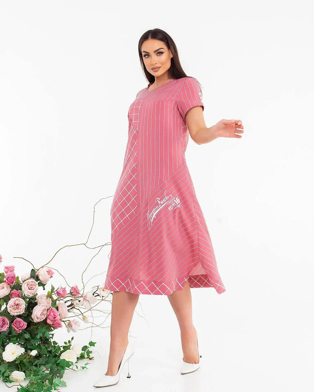 Стильное платье