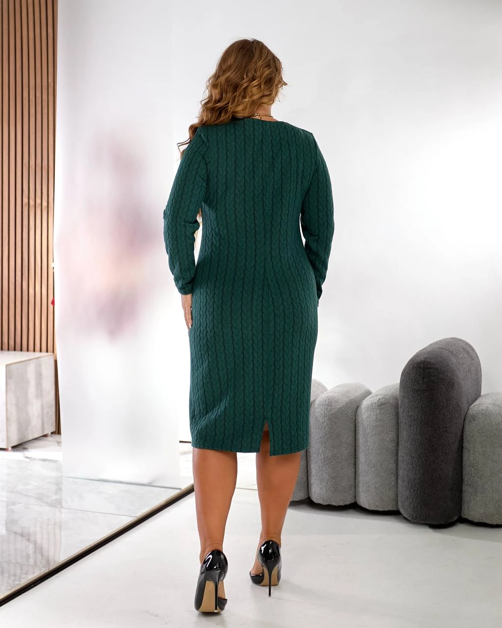 Теплое элегантное платье