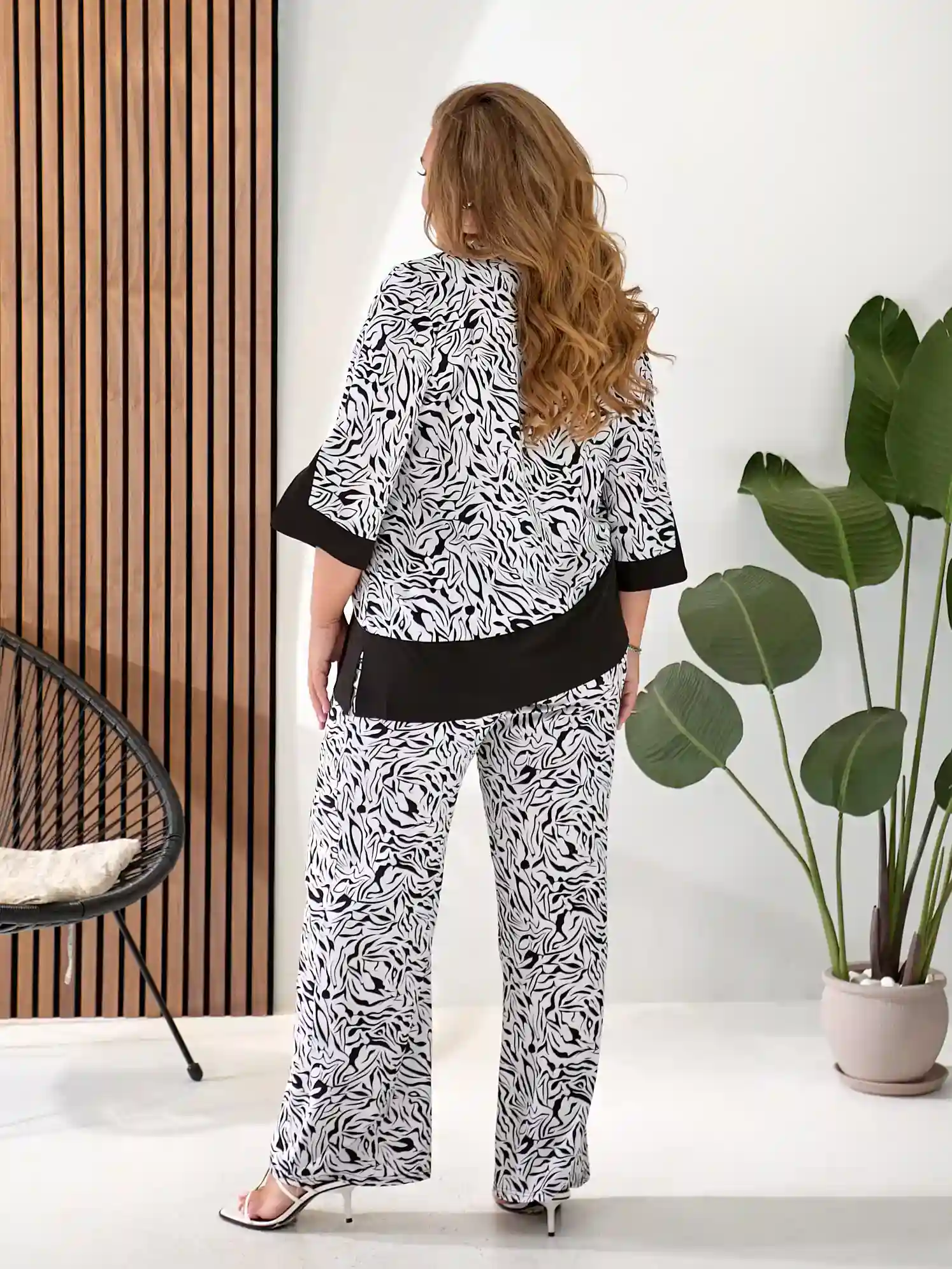 Стильный костюм