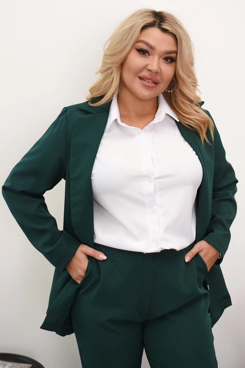 Классический костюм