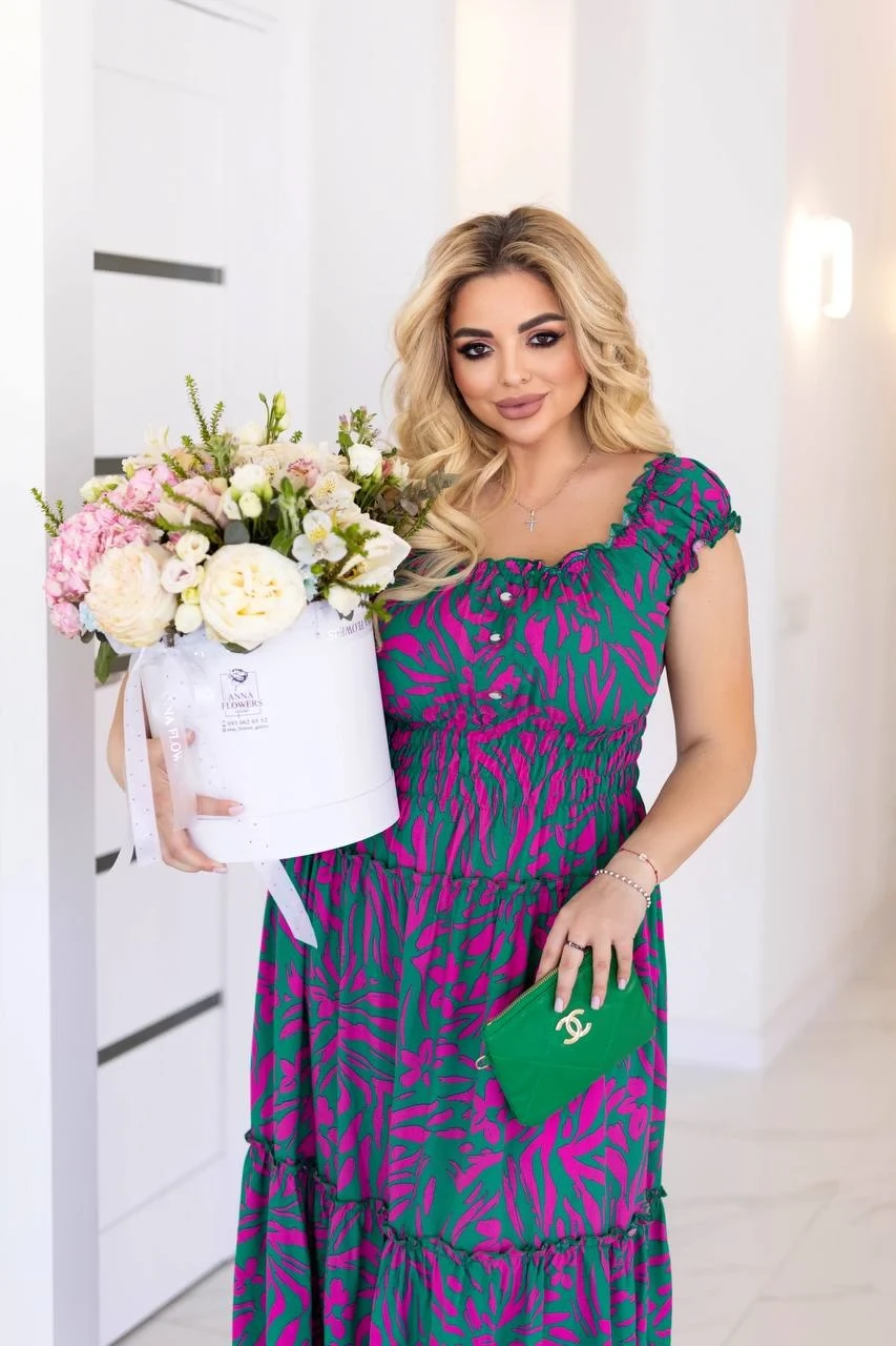 Стильное платье