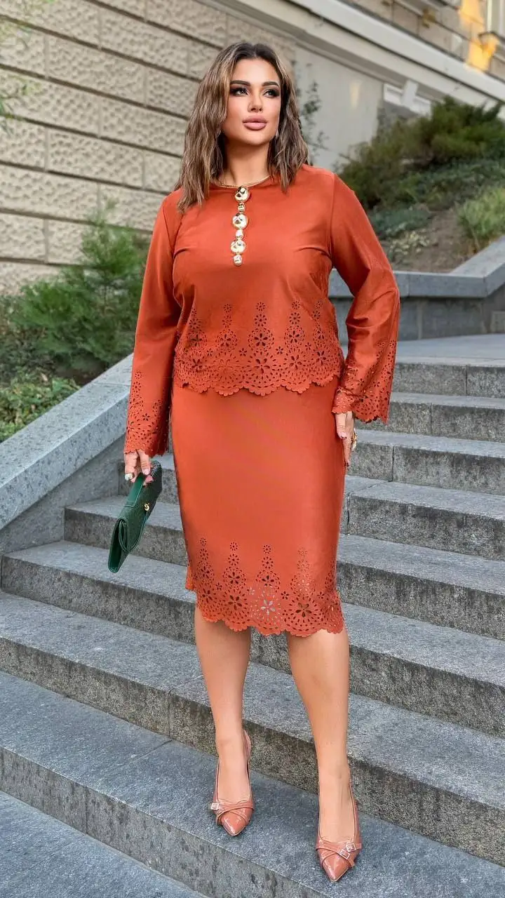 Стильный костюм эко замш