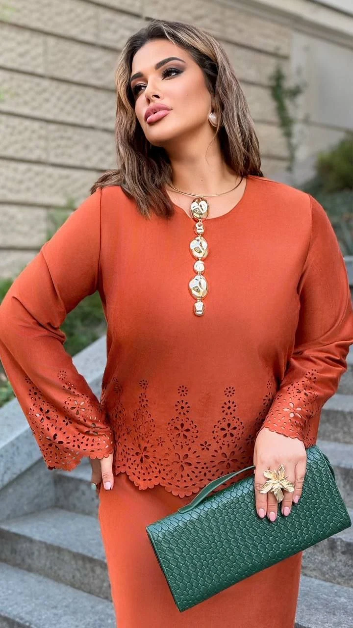 Стильный костюм эко замш