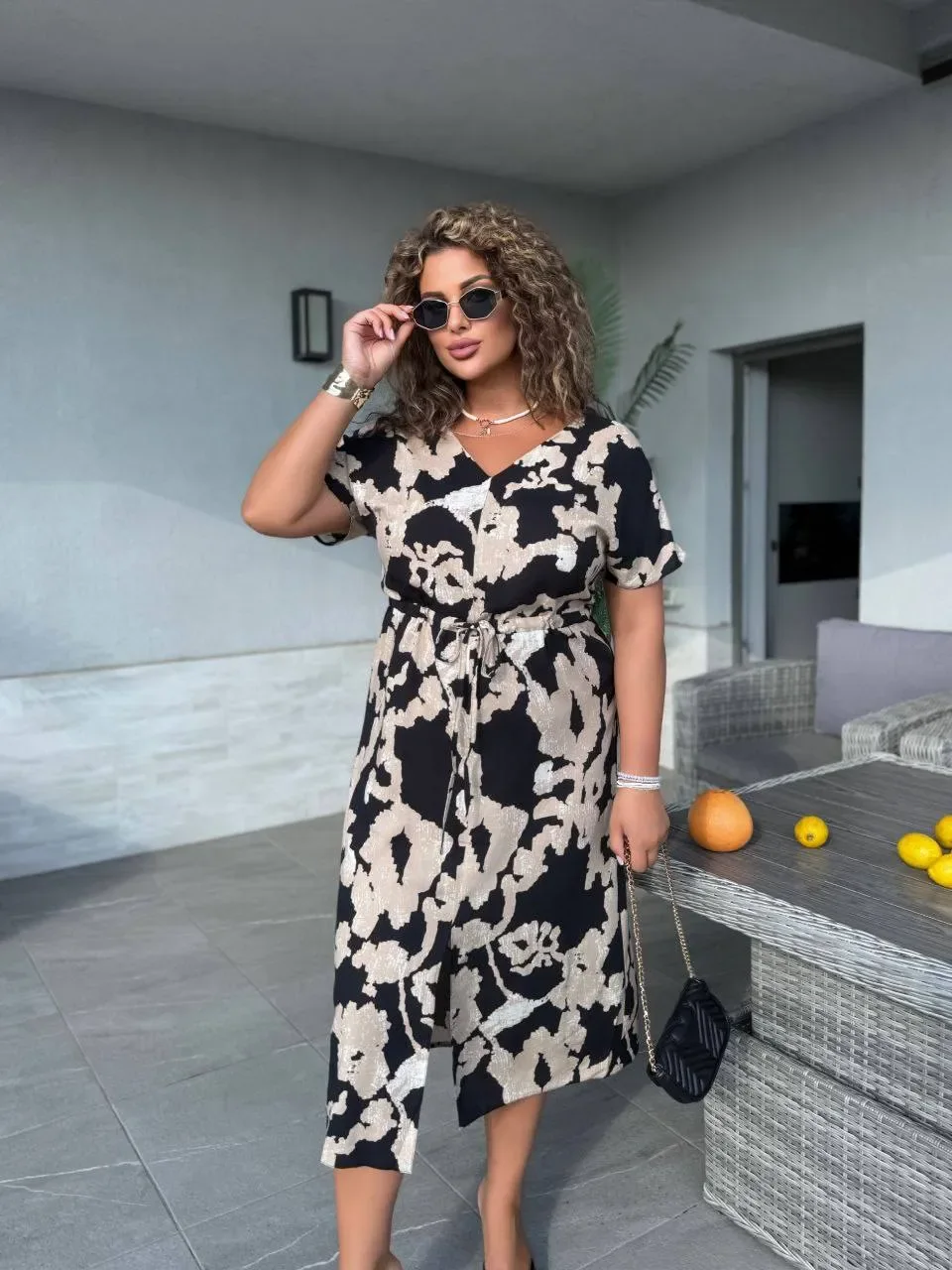 Стильное платье